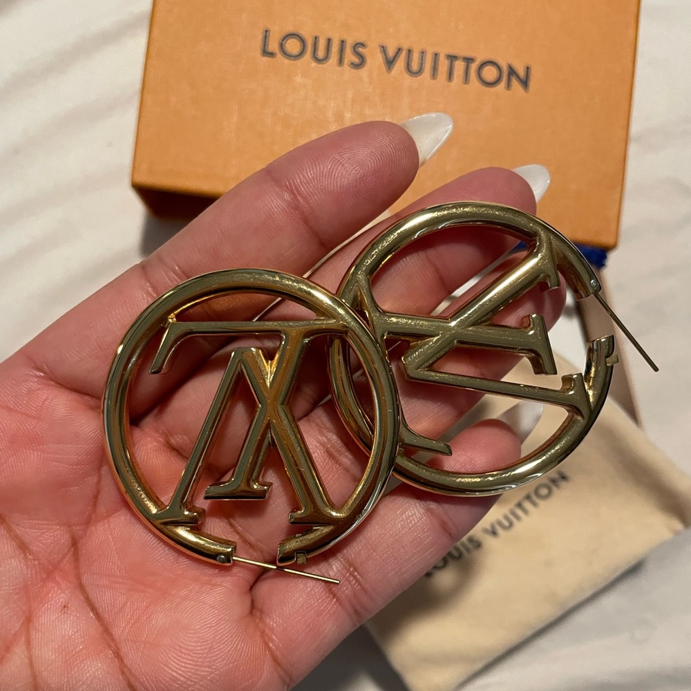 LOUIS VUITTON LOUISE HOOP EARRINGS